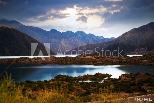 Bild på Lake near Potrerillos RN7 Andes Argentina